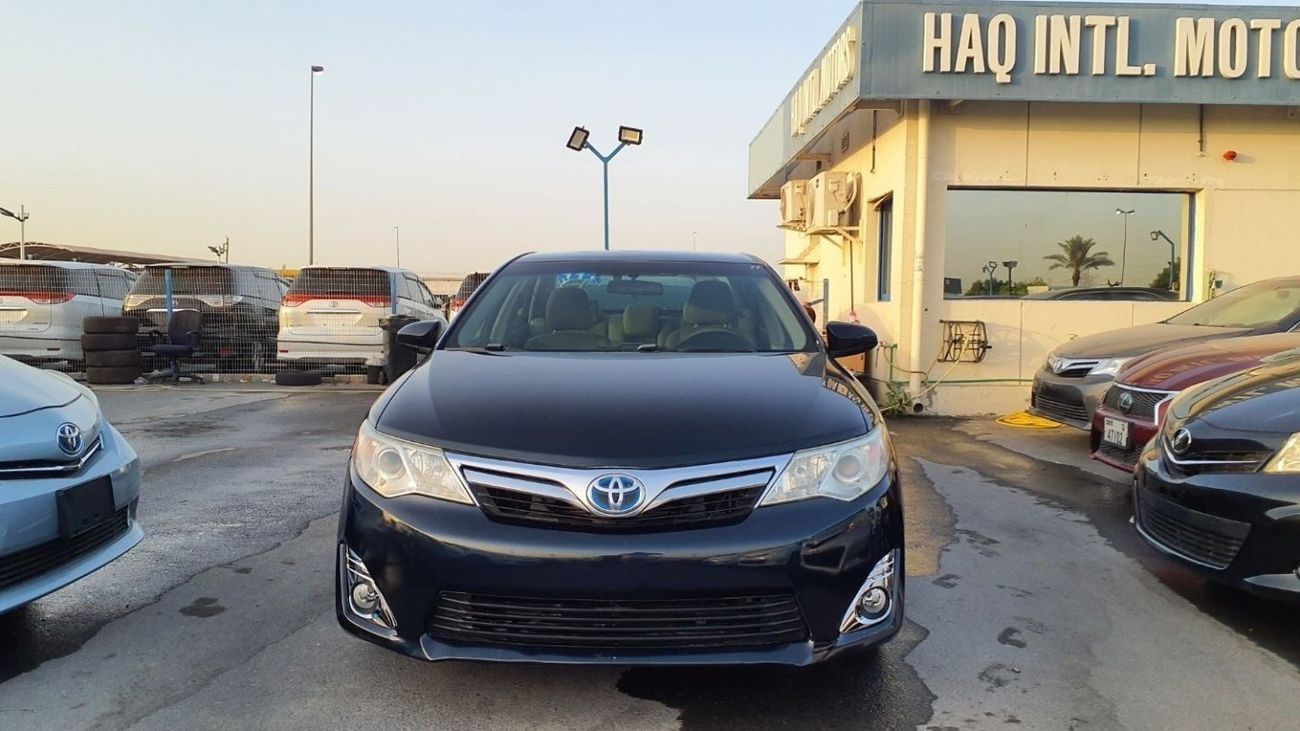 Toyota Camry Toyota Camry LE Hybrid