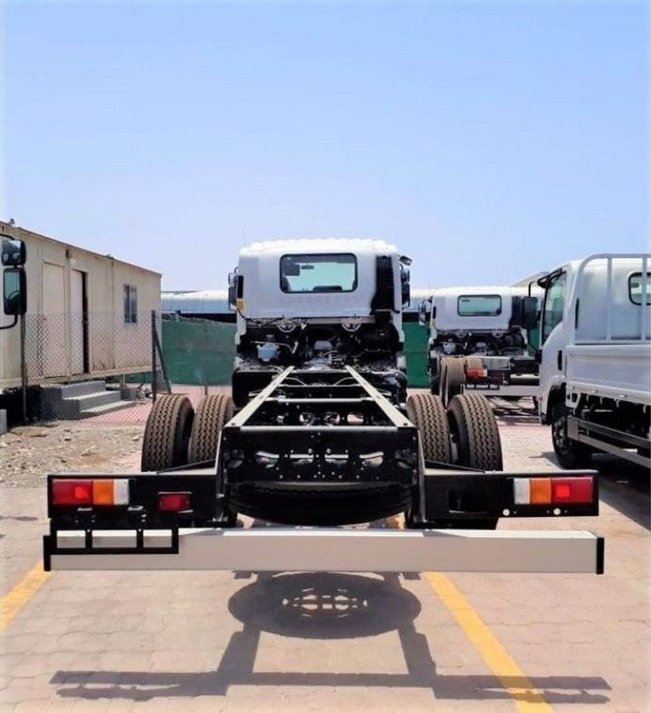 Isuzu FRR 11 ton  chassis