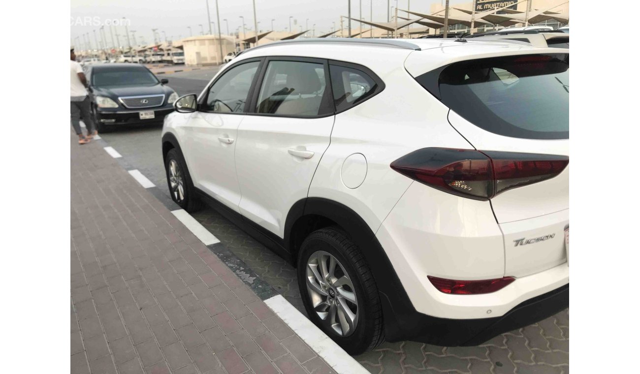 Hyundai Tucson بيع او مبادله