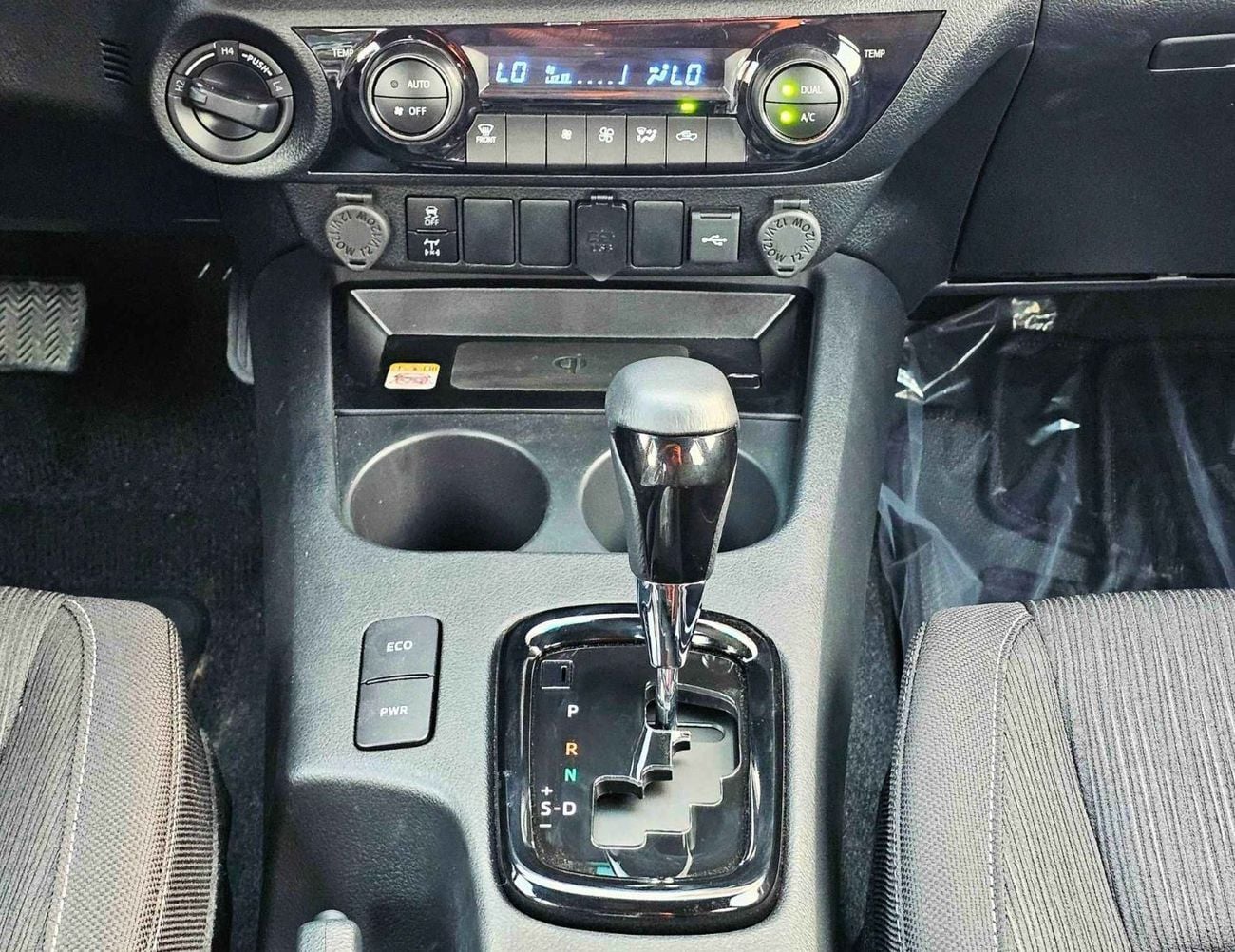 Toyota Hilux ADVENTURE WIDE BODY | 4.0L V6 PETROL | 360 CAMERA | BLIND SPOT | BULLBAR | OVER FENDER | CODE # HPV6