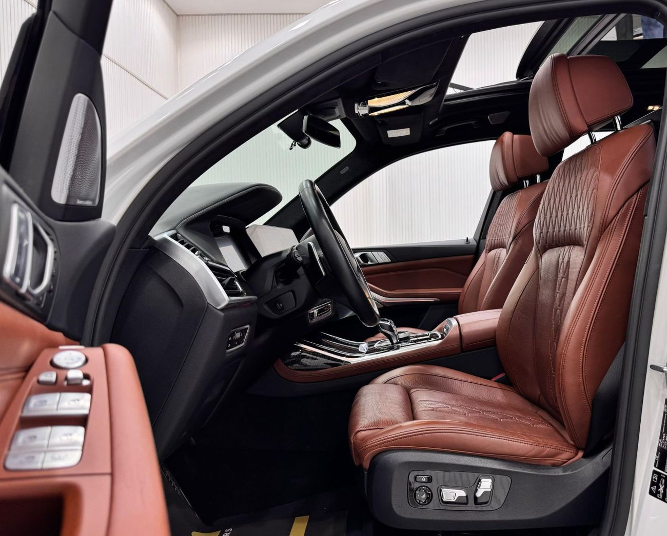 بي أم دبليو X7 2022 BMW X7 M50i, July 2026 BMW Warranty + Service Package, Full Service History, GCC