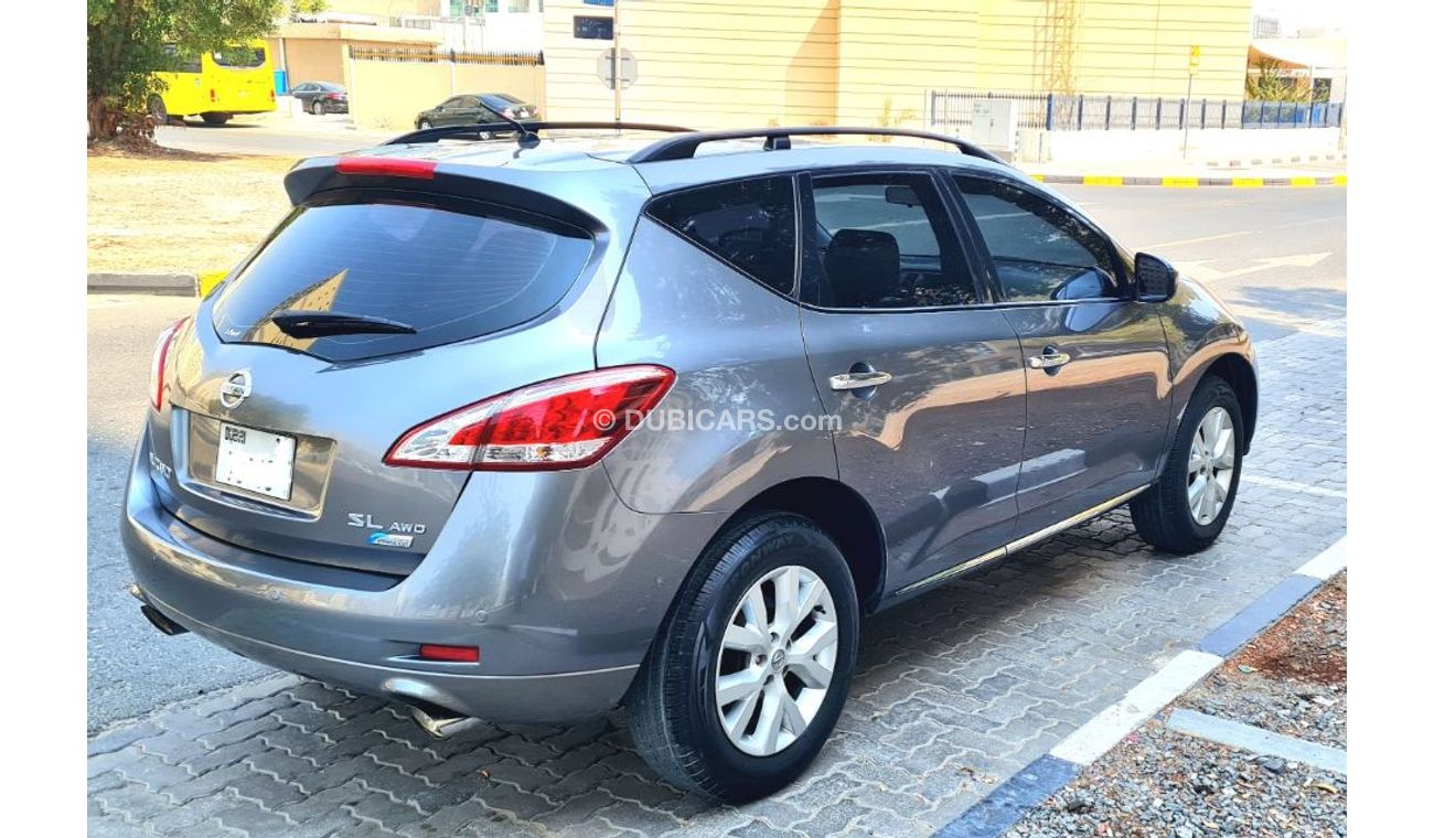 Nissan Murano URGENT SALE NISSAN MURANO 2015 SL FULL OPTION  . SUNROOF  . KEYLESS ENTRY KEYLESS START