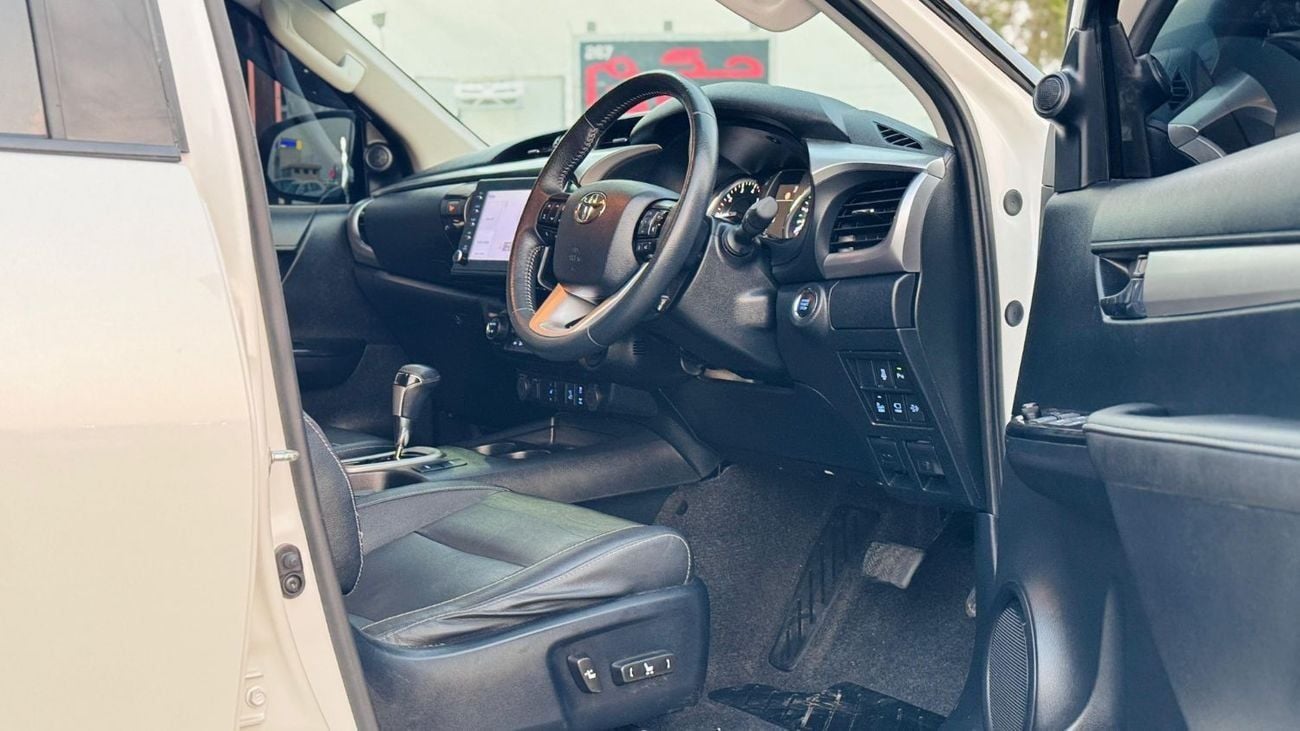 تويوتا هيلوكس GR SPORTS BODY KIT INSTALLED | 2023 | 360 VIEW CAMERA | 2.8L DIESEL ENGINE | AT | PUSH START