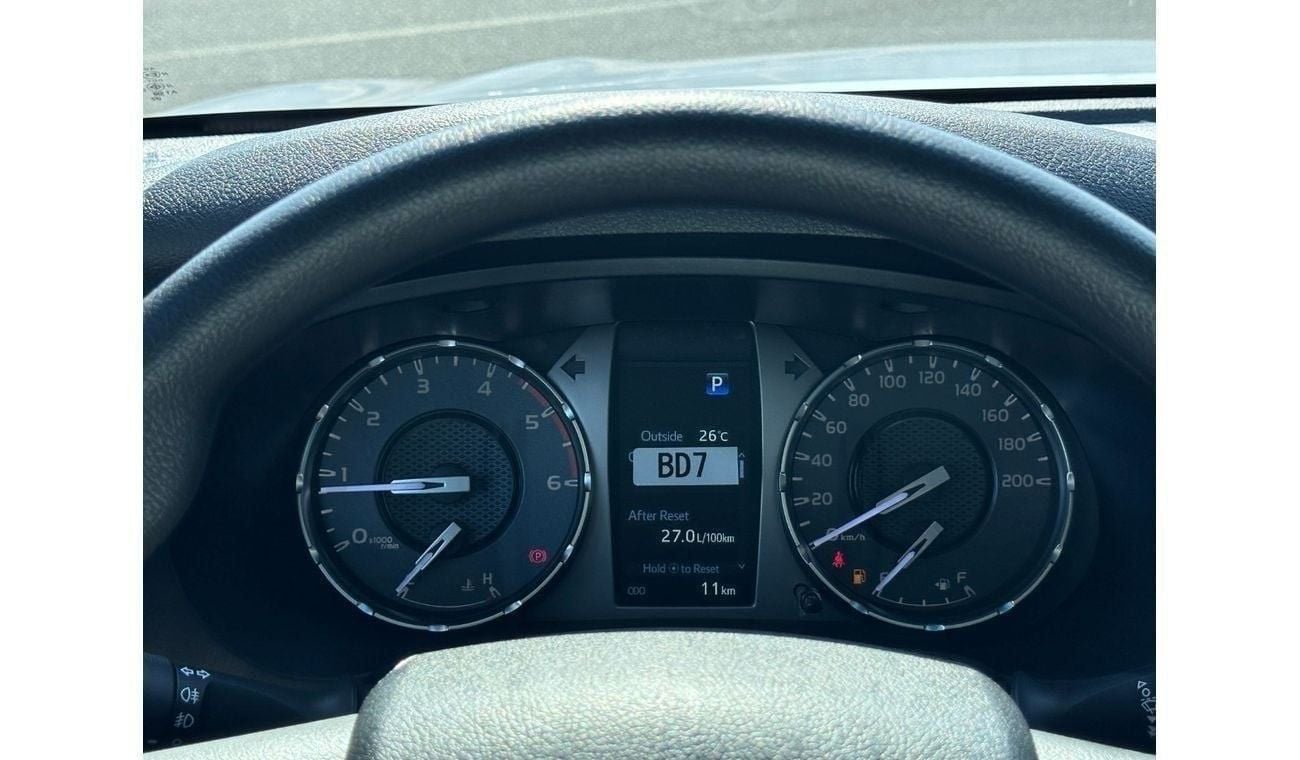 Toyota Hilux DC 2.4L DIESEL AUTOMATIC