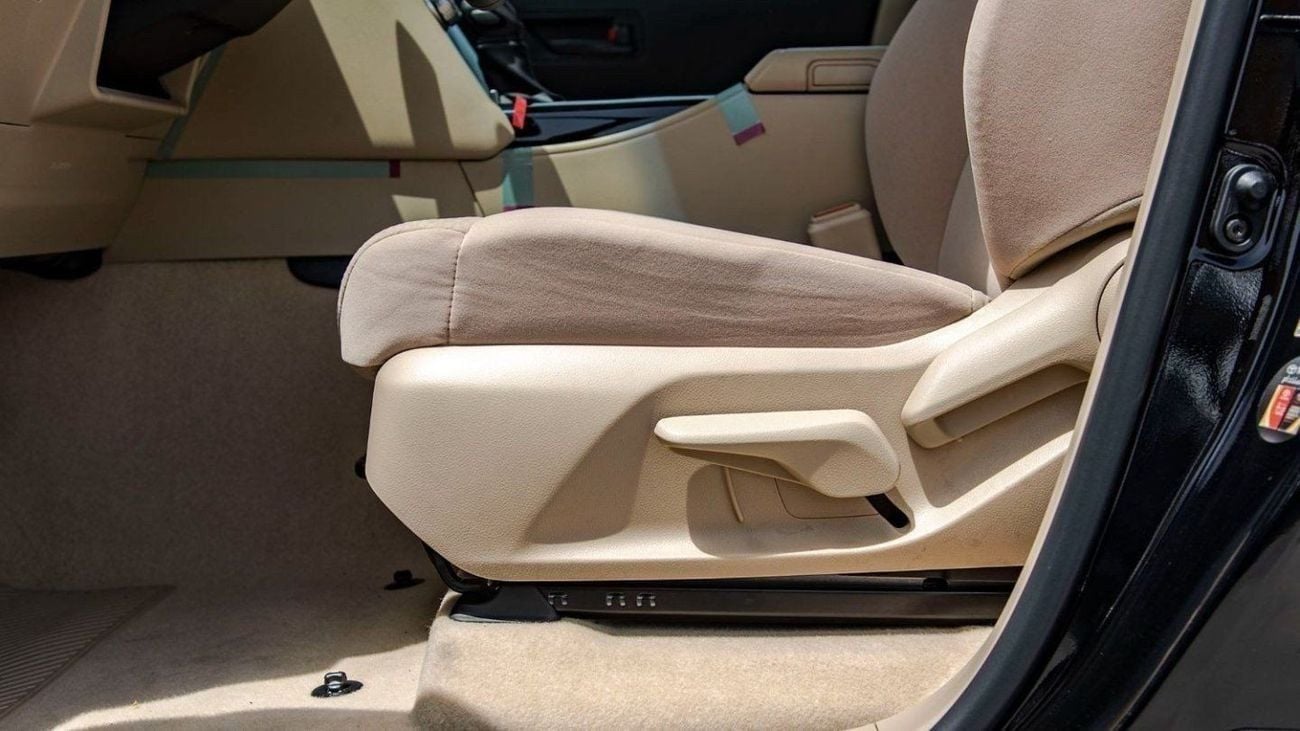 Toyota Land Cruiser GXR2 3.3L