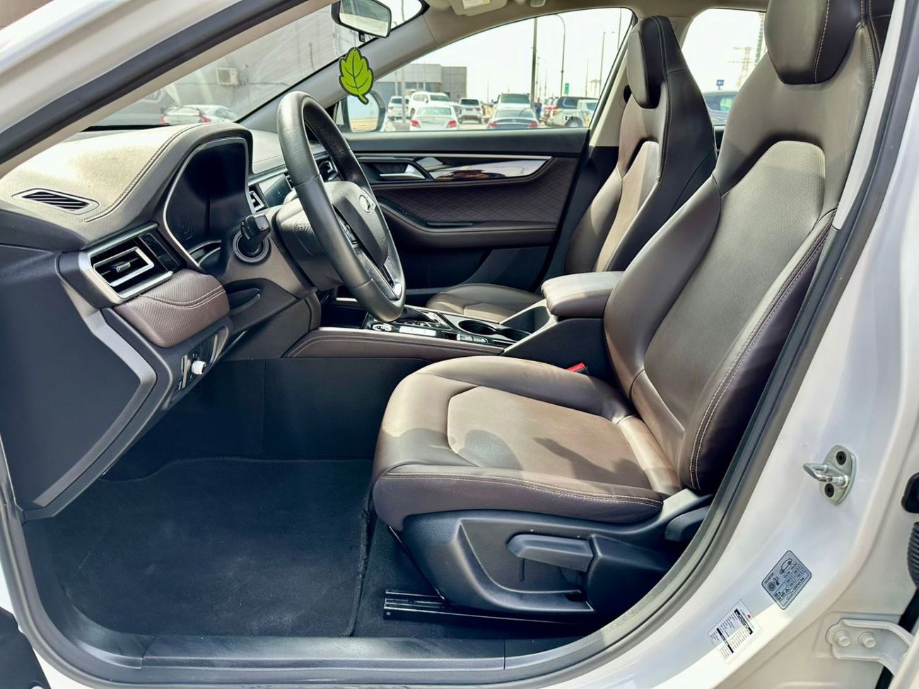 JAC J7 560-Monthly l GCC l 1.5T, Sunroof, Leather l Warranty