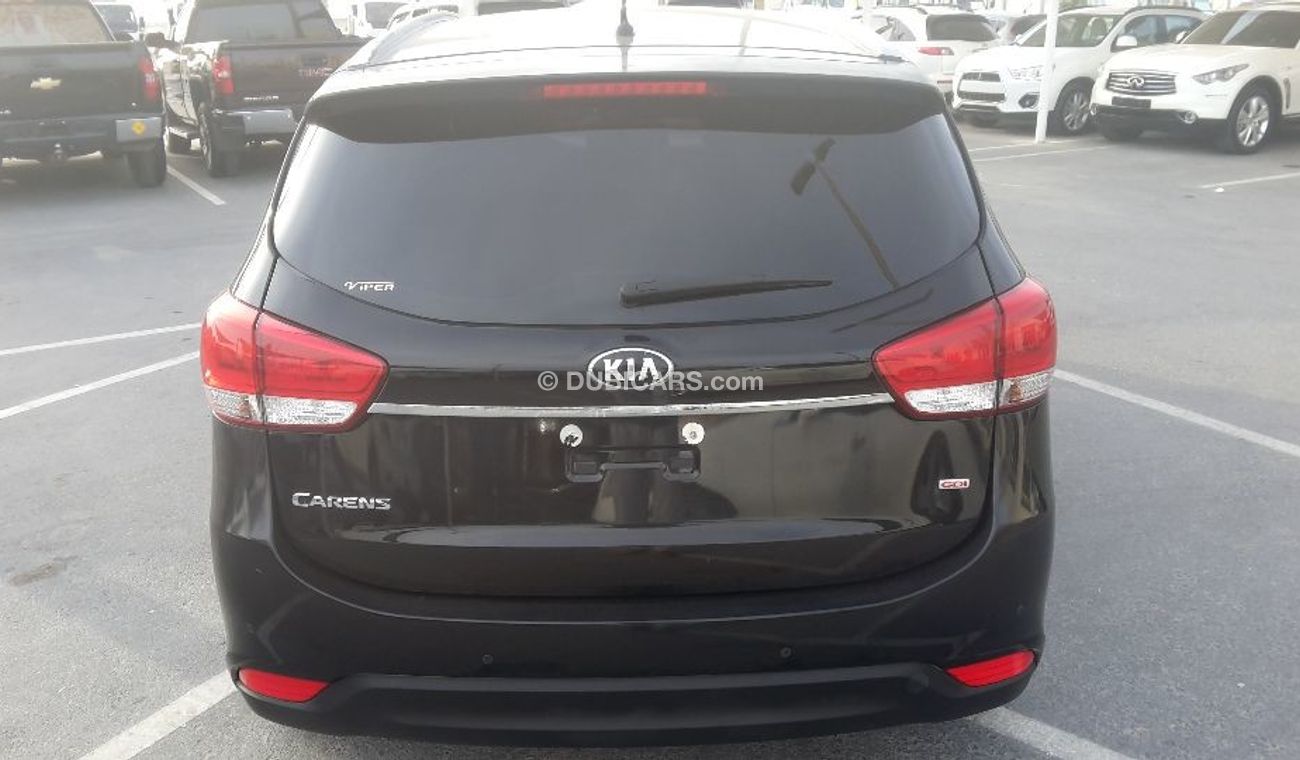 Kia Carens