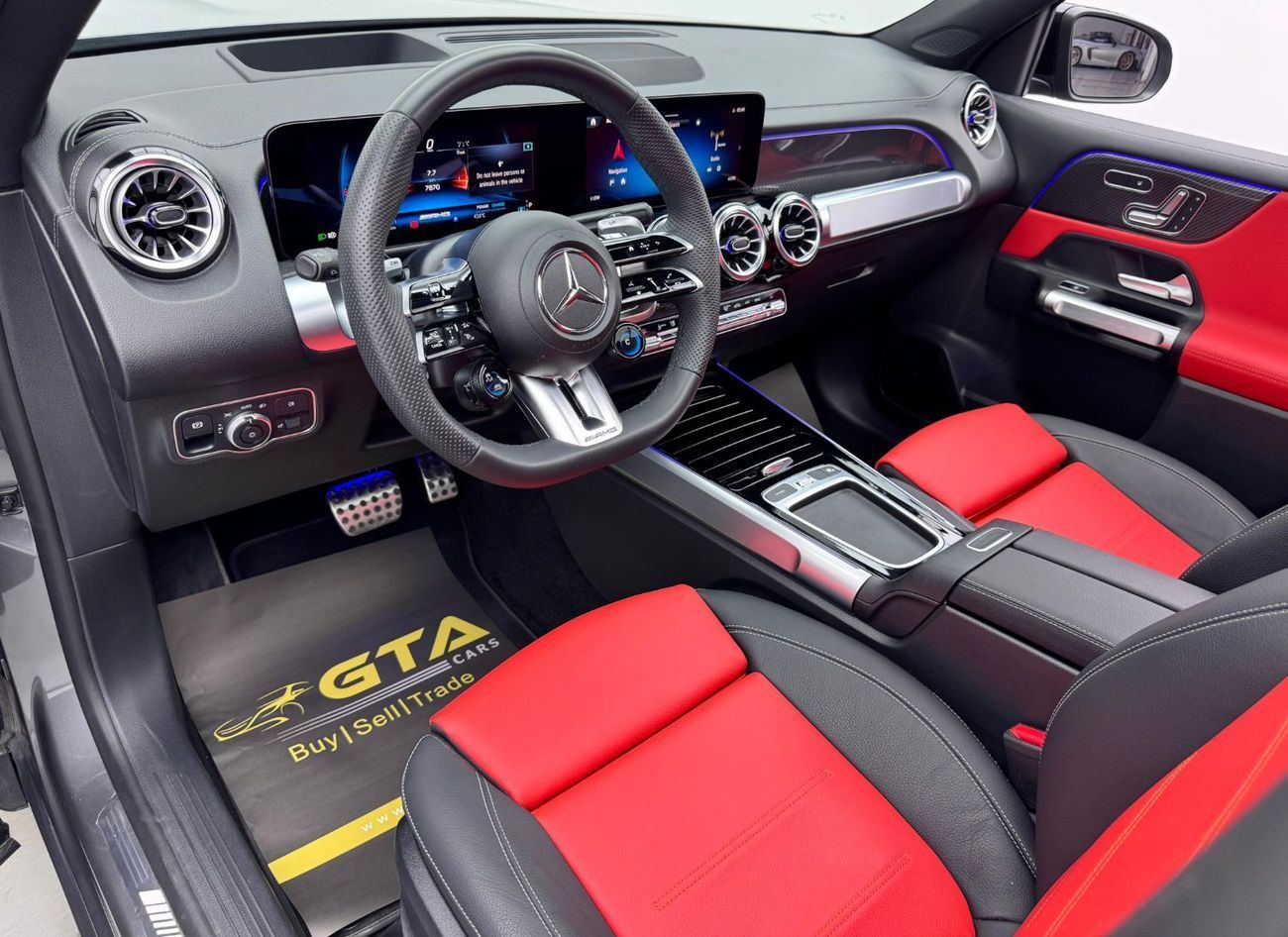 مرسيدس بنز GLB 35 AMG 4MATIC 2.0L (302 HP) 2024 Mercedes Benz GLB35 AMG 4MATIC, 2029 MB Warranty + Service Pack, Full Opti