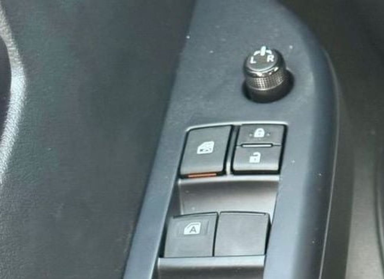 تويوتا هيلوكس GL 2.4L Double Cab