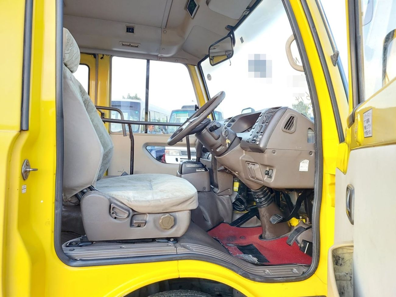 ميتسوبيشي روزا MITSUBISHI ROSA BUS RHD 2004 MODEL 4.2 L DIESEL AUTOMATIC(PM00674)