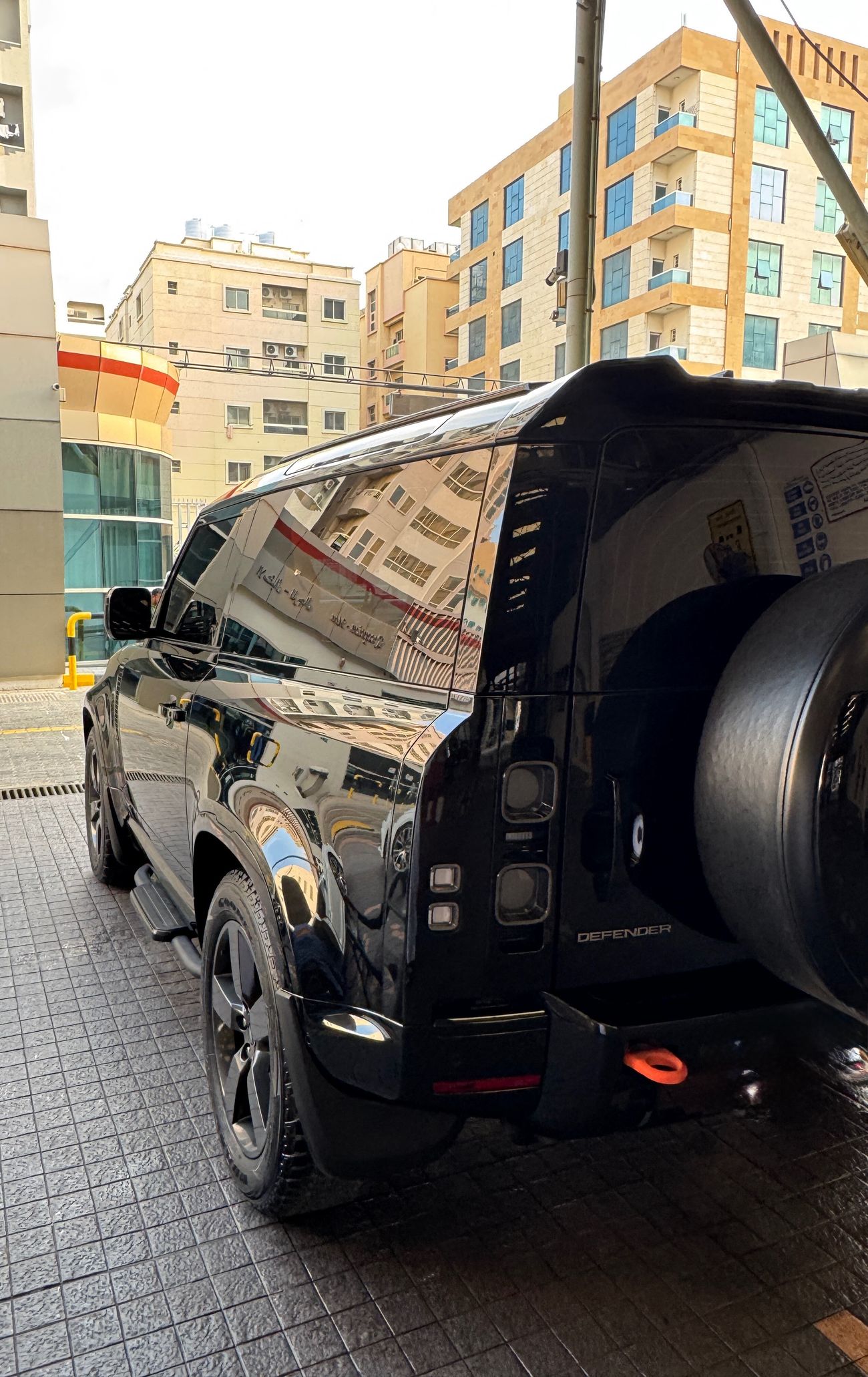 لاند روفر ديفندر P400 90 X 3.0L (6 Seater)