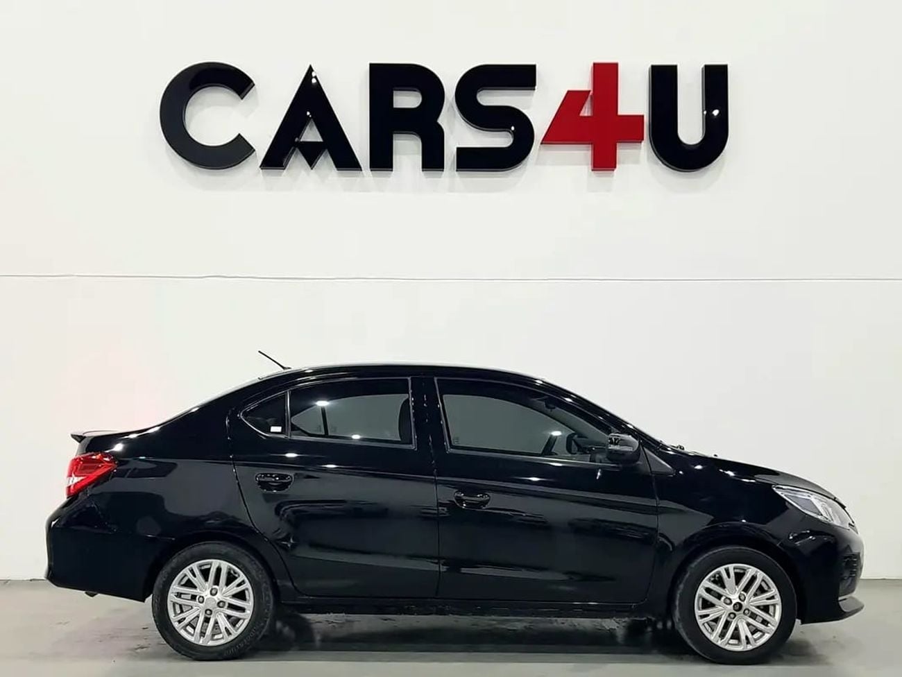 ميتسوبيشي اتراج جي إل إكس GCC / Official Dealer Warranty