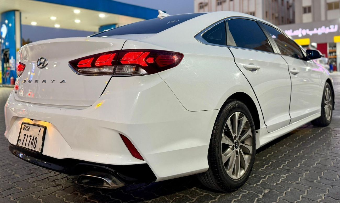 هيونداي سوناتا 2018 Hyundai Sonata 2.4L V4 - Well Maintained Vehicle