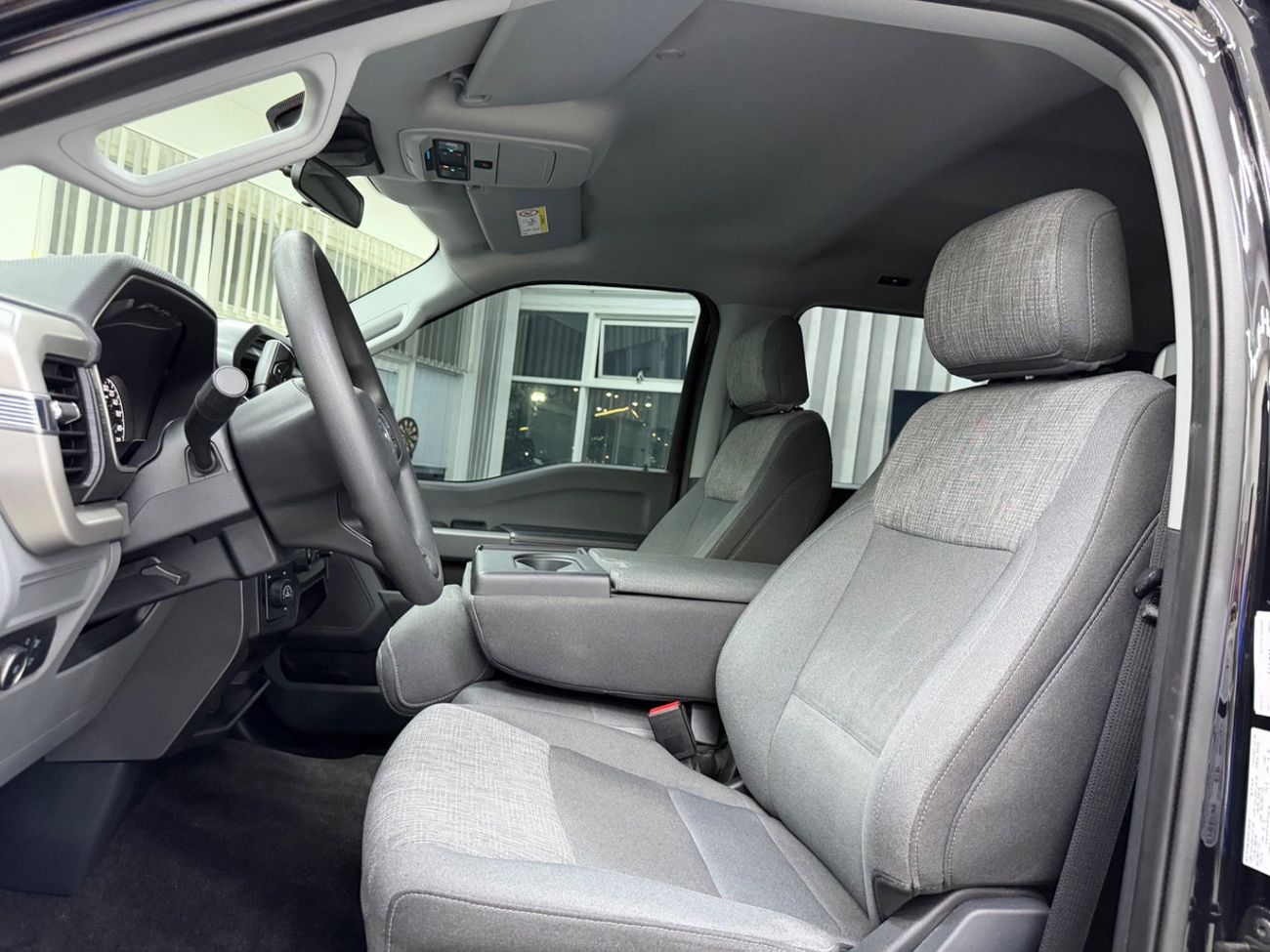 Ford F 150 XLT 5.0L Crew Cab Utility