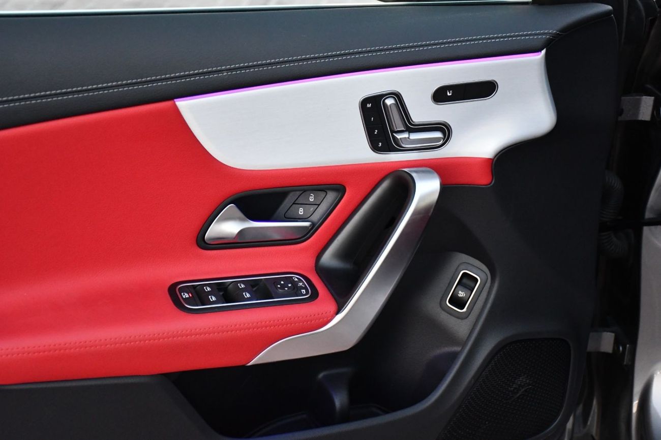 Mercedes-Benz CLA 200 Mercedes CLA200 AMG 2023