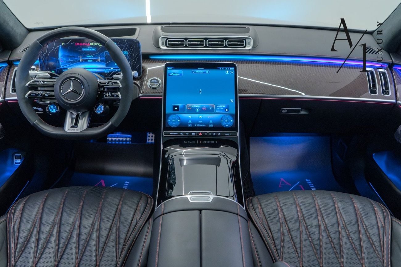 مرسيدس بنز S 63 AMG 2024 With black And Red Carbon Fibre Interior, Excellent Condition, European Spec