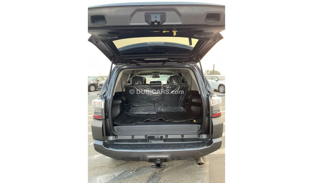 Toyota 4Runner 2019 Toyota 4Runner SR5 Premium 4x4 -7 Seater- 4.0L V6 / Export Only