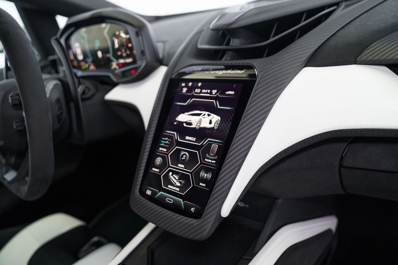 Lamborghini Revuelto 6.5L V12 Hybrid