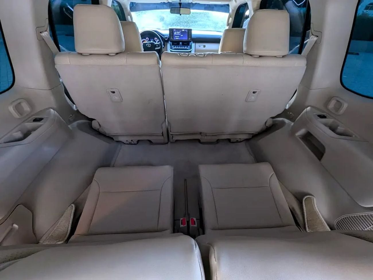 تويوتا لاند كروزر GXR | GCC Specs | V6 4.0L | Luxury &amp; Off-Road Excellence