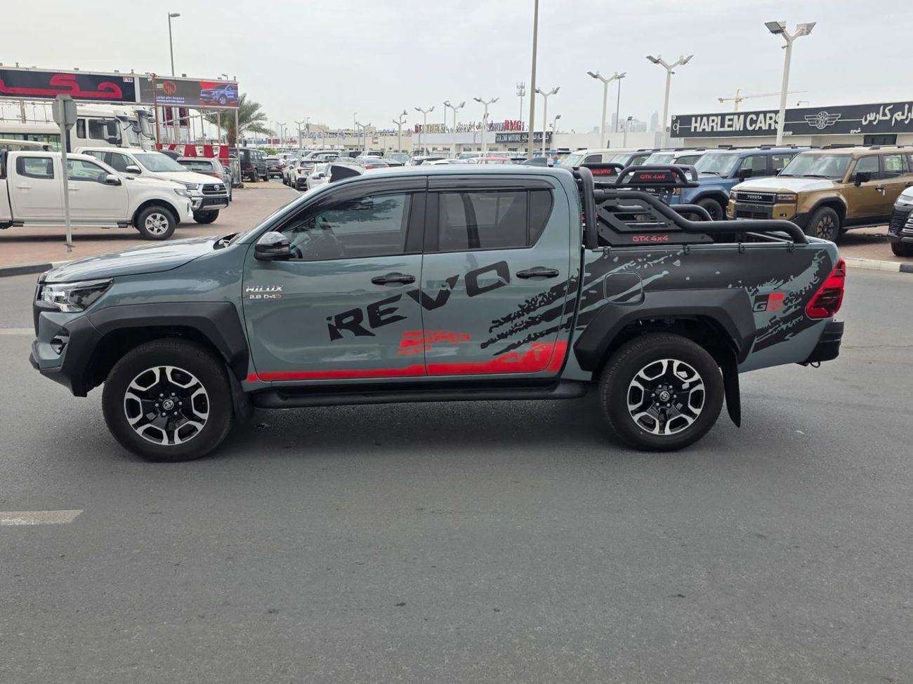 تويوتا هيلوكس RIGHT HAND VEHICLE ONLY FOR EXPORT FULL OPTION