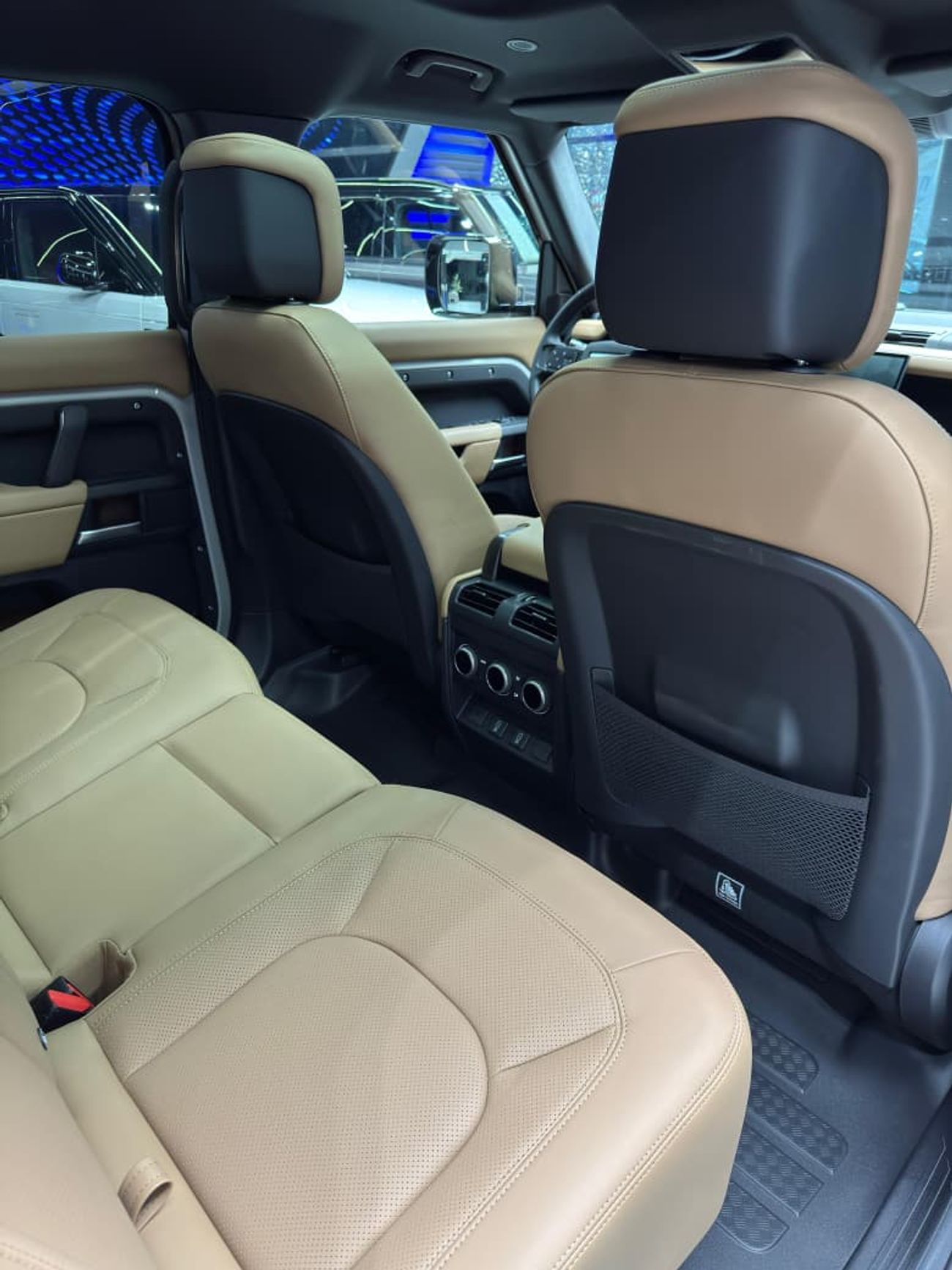 Land Rover Defender LAND ROVER DEFENDER V8 2026