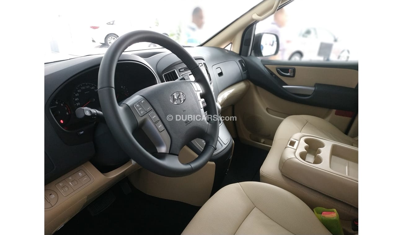 Hyundai H-1 HYUNDAI H1 9 SEATS 2019 MODEL