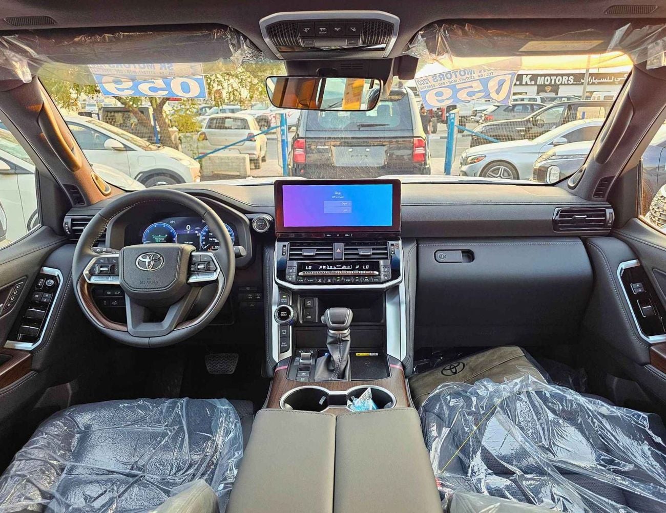 تويوتا لاند كروزر VX HYBRID | 3.5L V6 PETROL | RADAR | PWR WITH LEATHER SEATS | 360* CAMERAS | SUNROOF | BID DVD | JBL