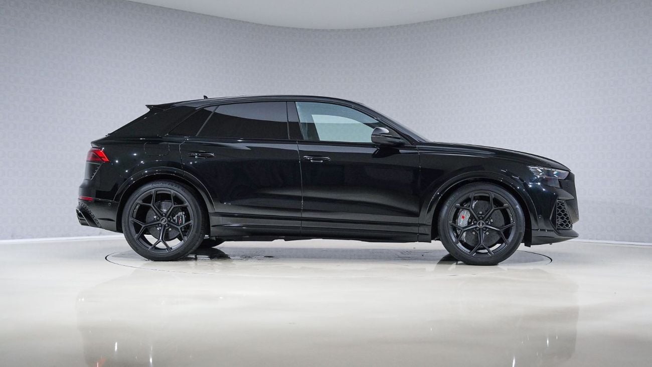 أودي RSQ8 TFSI Quattro - AED 10,707 P/M - 2 Years Warranty