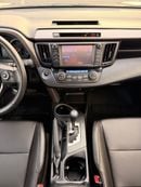 تويوتا راف ٤ XLE // sunroof,, leather seats// full option 2018