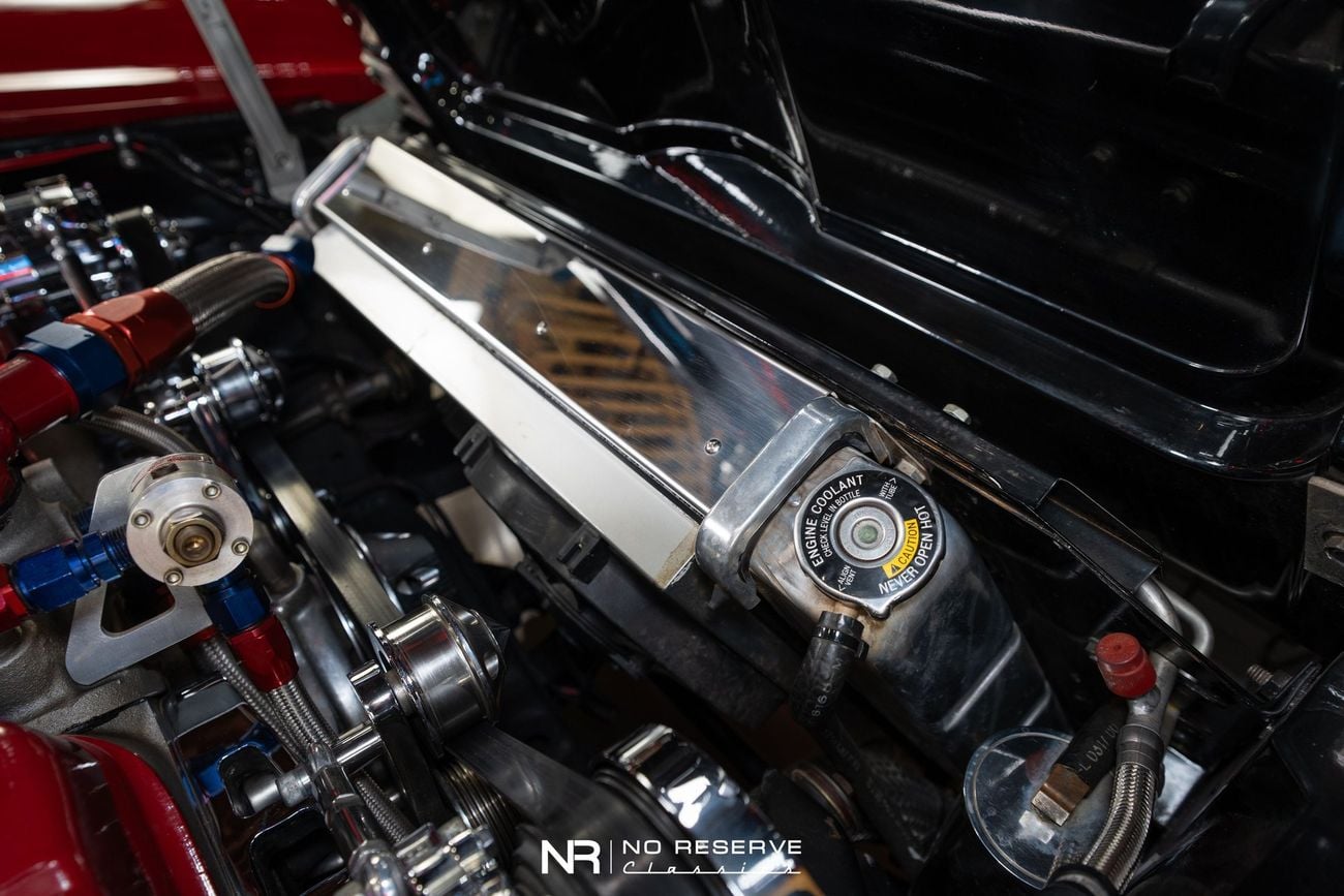 شيفروليه كورفت ZZ502 6 Speed Widebody Restomod