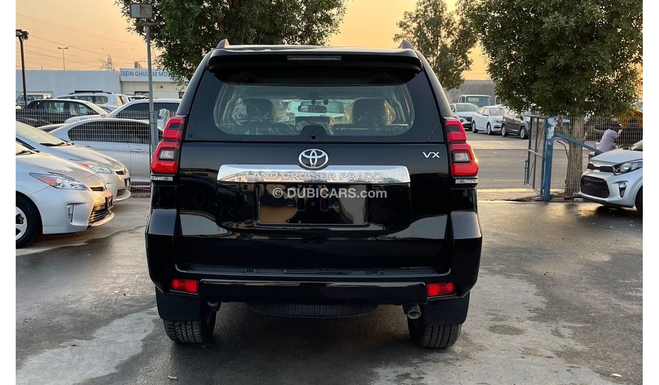 Toyota Prado VX1 2.7L VX ,  4 Cly, 4WD , Petrol ( Black/Black ) Spare Down  2022MY