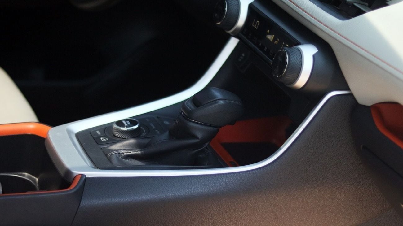 تويوتا راف ٤ VXR 2.5L