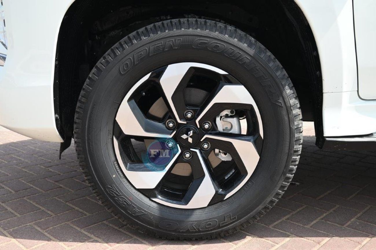 Mitsubishi Montero Sport 3.0L Petrol Automatic