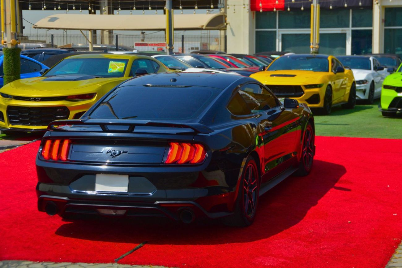 Ford Mustang PREMIUM
