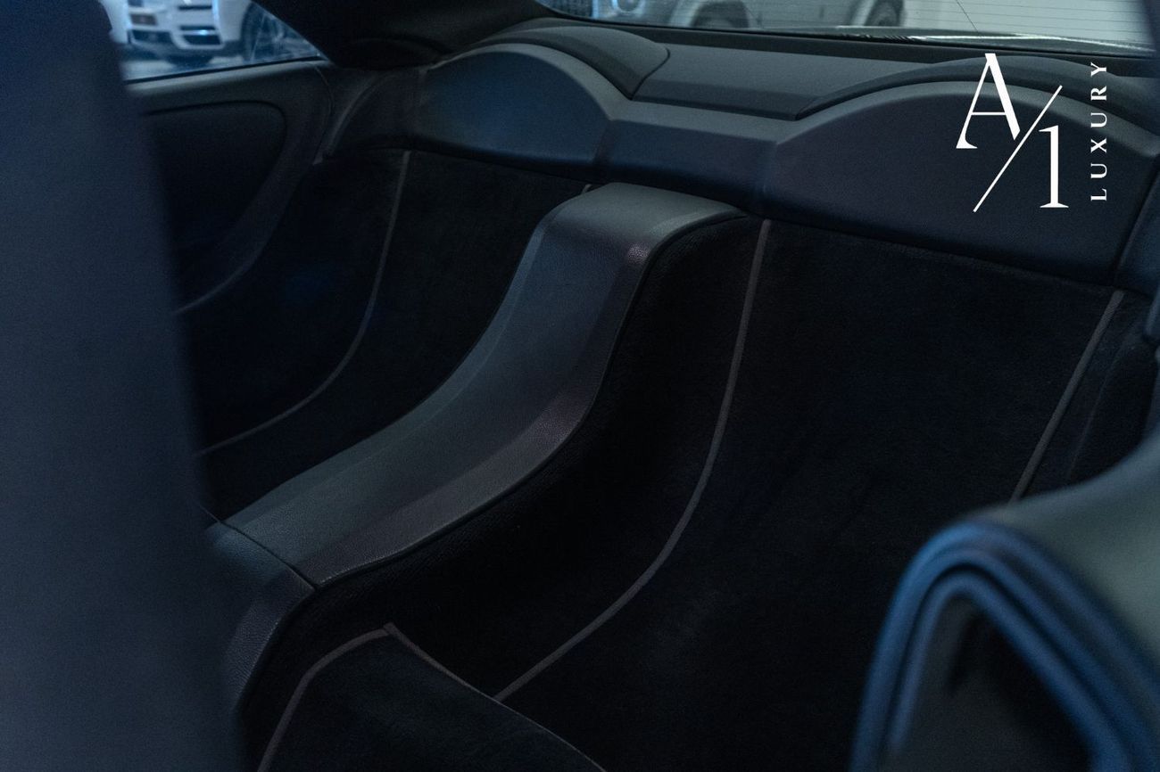 مرسيدس بنز CLK 63 AMG BlackSeries V8 2008 MERCEDES-BENZ CLK 63 BLACKSERIES V8, FULL SERVICE HISTORY, GCC SPEC