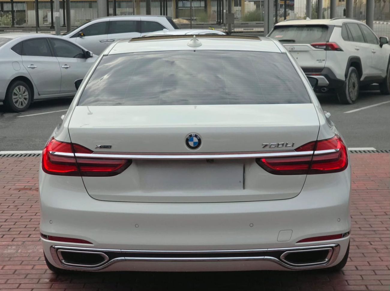 بي أم دبليو 750i XDrive Luxury Original paint 2016 GCC