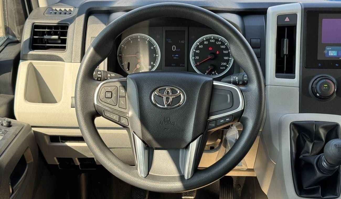 Toyota Hiace TOYOTA HIACE 13 SEATER 2.5L MT 2026