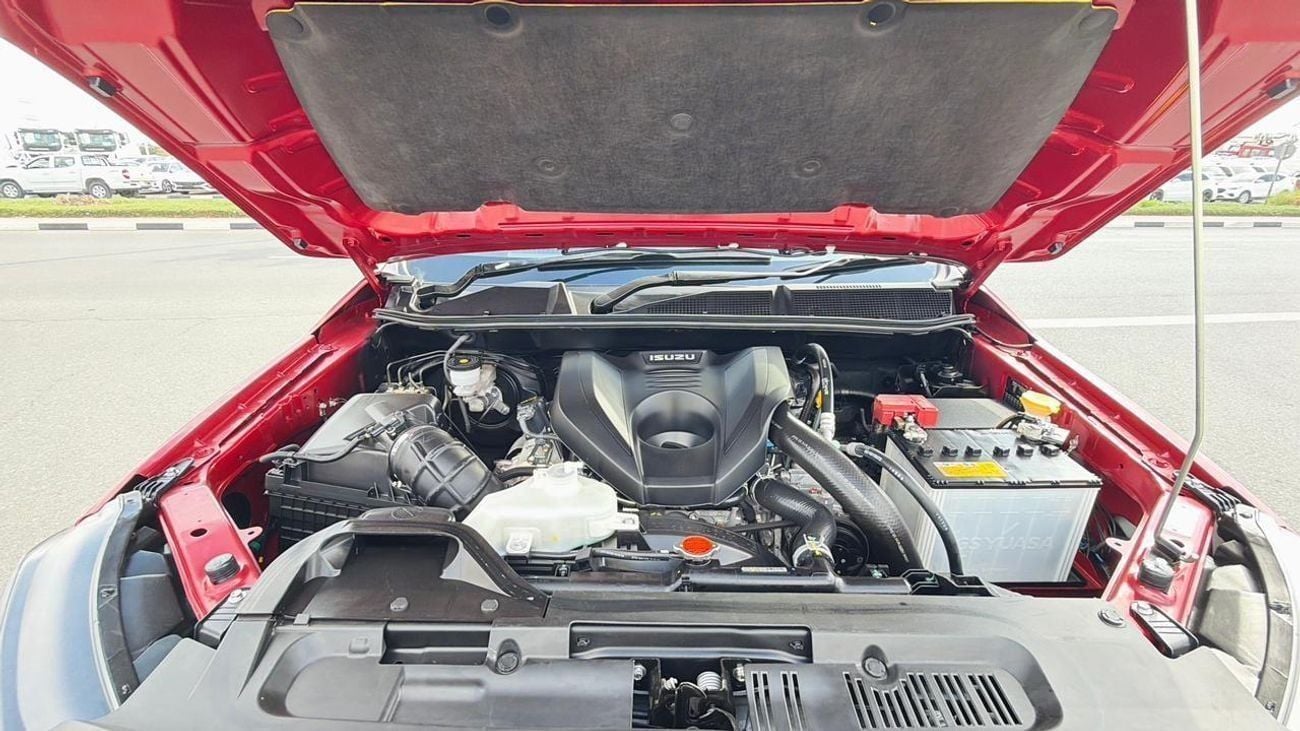 Isuzu DMax 2025 | RHD | 3.0L DIESEL ENGINE | AUTOMATIC TRANSMISSION | 4WD | REAR VIEW CAMERA | BSM