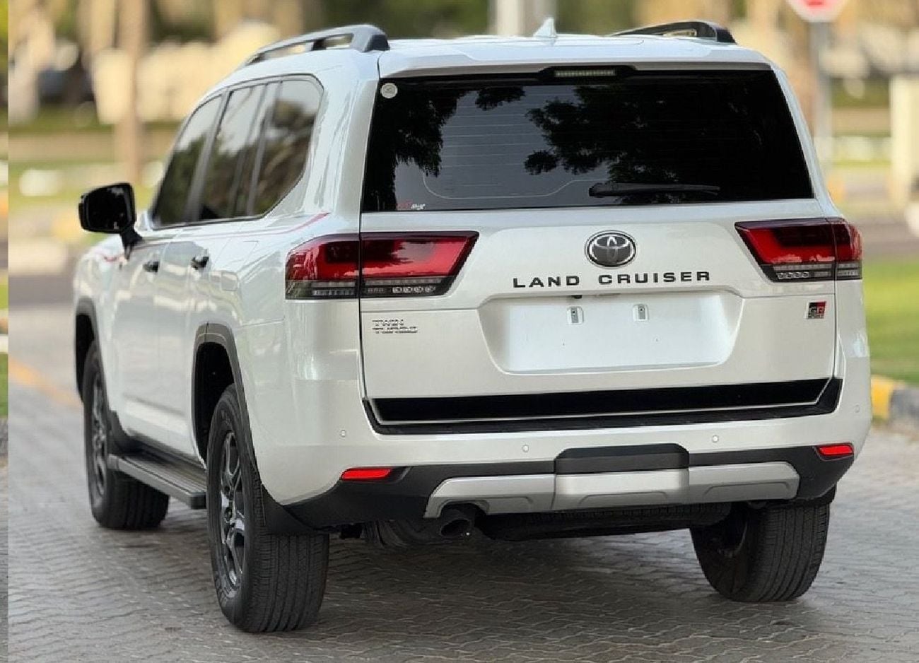 Toyota Land Cruiser GR SPORTS 2024 MODEL Full Option Top Of The Range