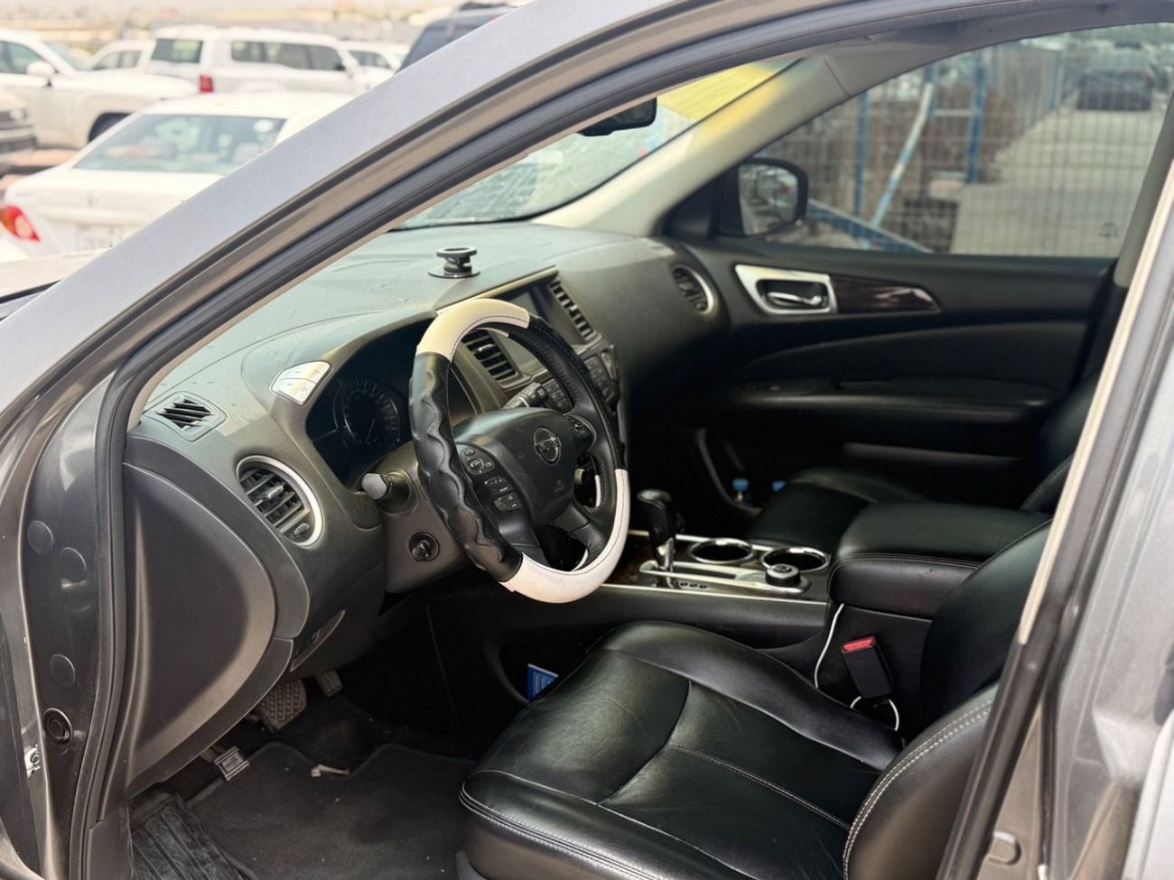 Nissan Pathfinder SV