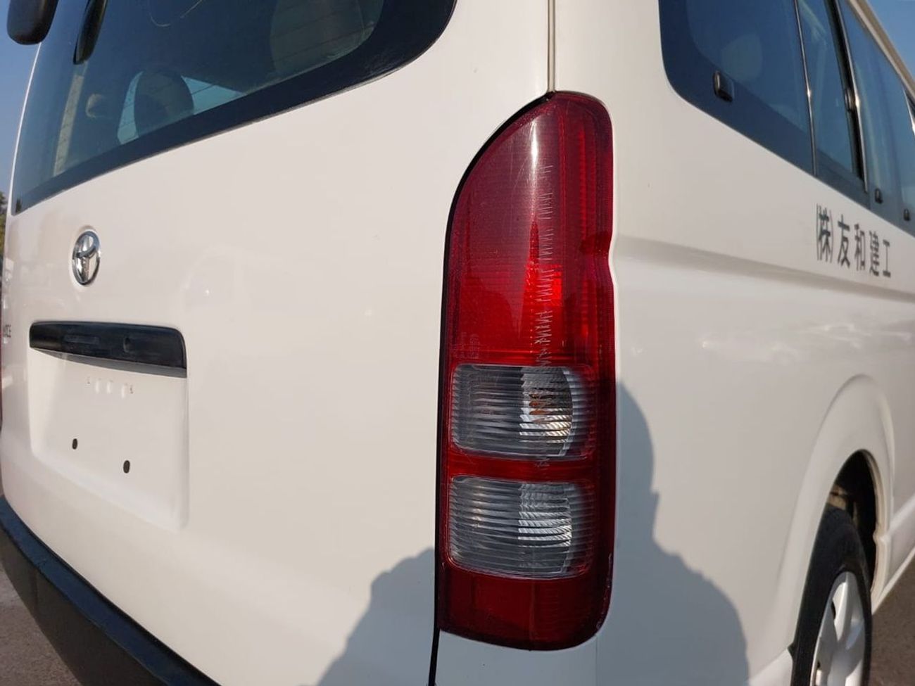 تويوتا هاياس TOYOTA HIACE WAGON VAN 2011 RHD 2.7 L PETROL AUTOMATIC (PM23267)