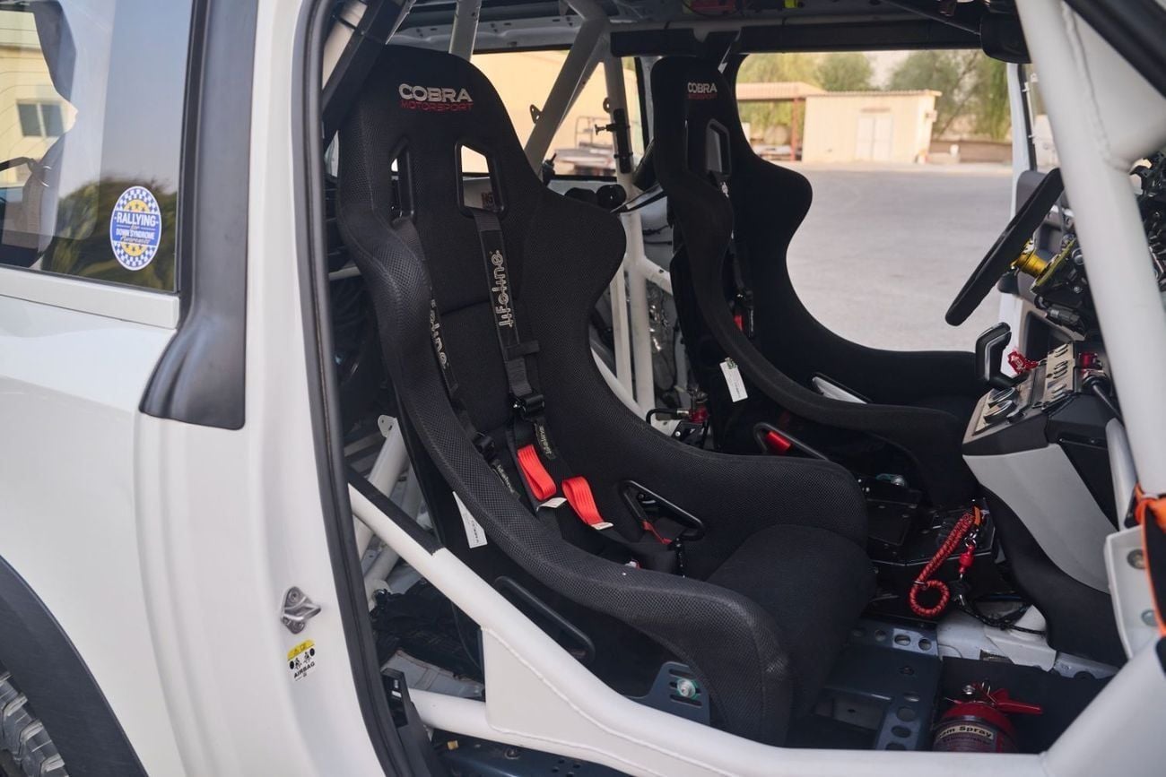 لاند روفر ديفندر Bowler