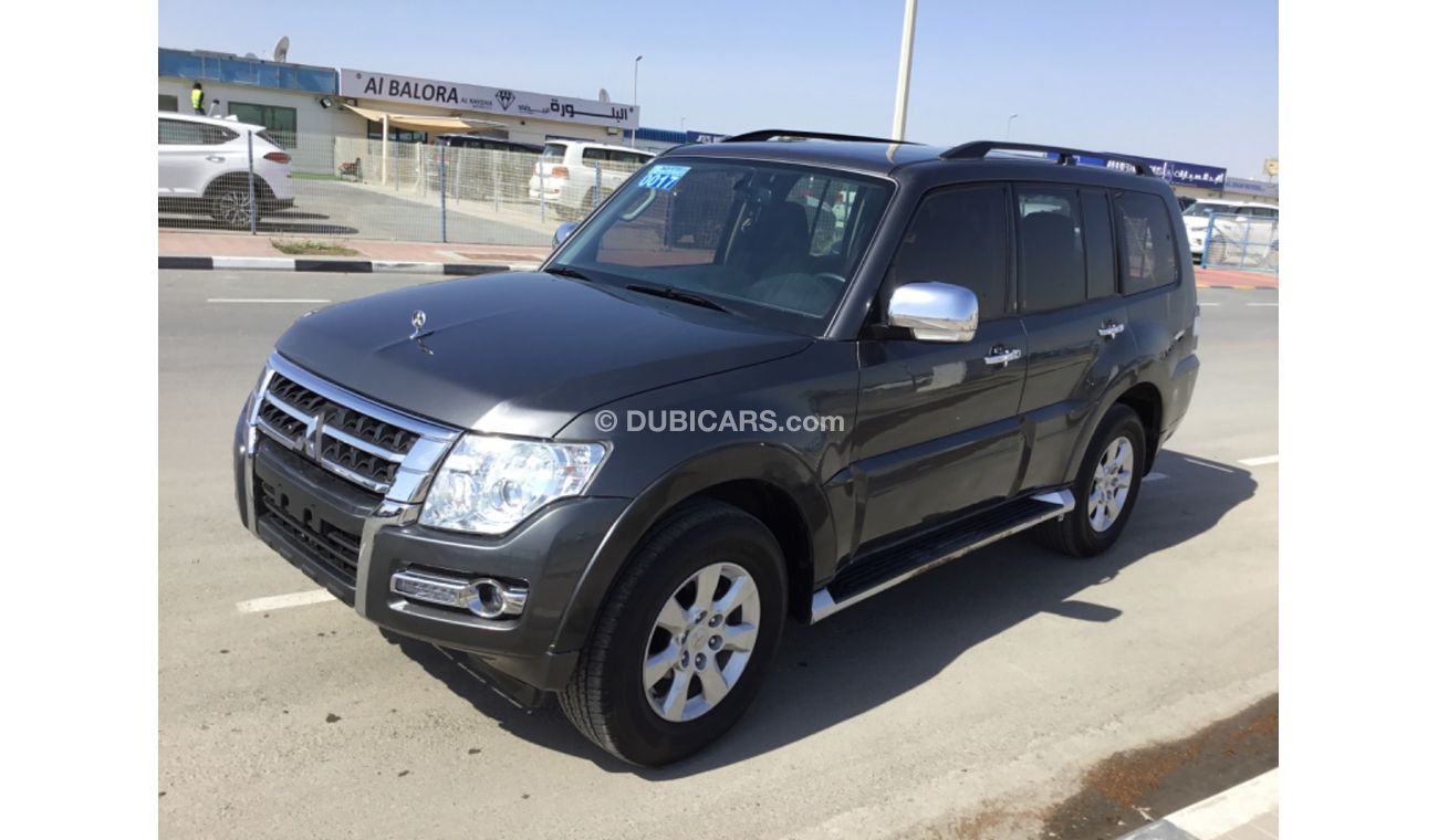 Mitsubishi Pajero GRAY 2016 GCC SPECIFICATION