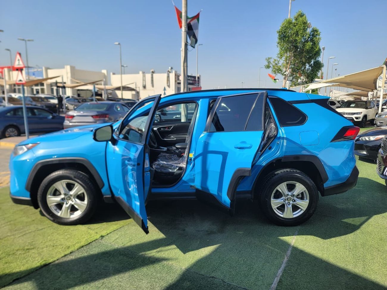 Toyota RAV4 XLE 2.5L