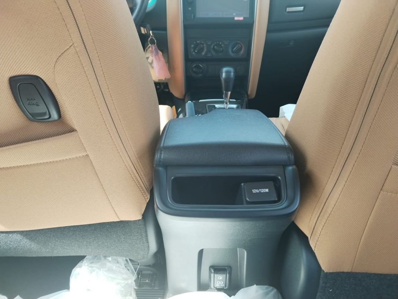 Toyota Fortuner TOYOTA FORTUNER 2.7 AT 4X4 SILVER 2022