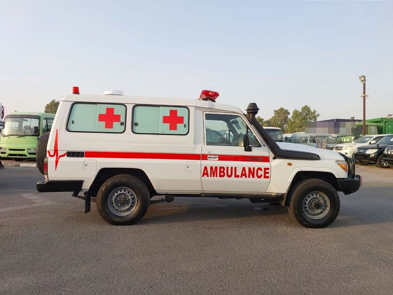 Toyota Land Cruiser TOYOTA LAND CRUISER AMBULANCE SUV RHD 2017 MODEL 4.5 L DIESEL MANUAL(PM07499)