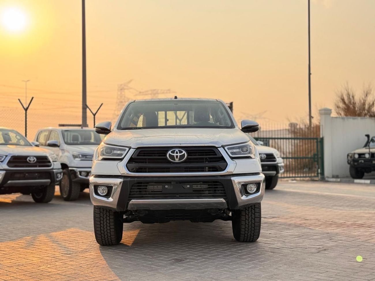 تويوتا هيلوكس  2.7L AWD M/T