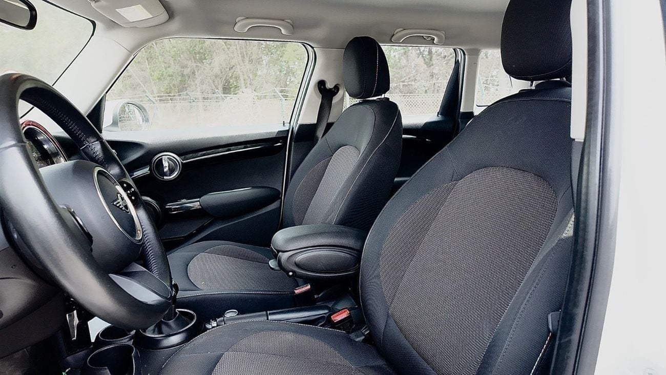 Mini Cooper Std 1.5L (4 Seater)