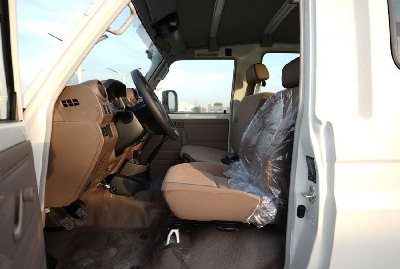 تويوتا لاند كروزر 70 TOYOTA LAND CRUISER HARDTOP LC78 4.2L DIESEL V6 2025