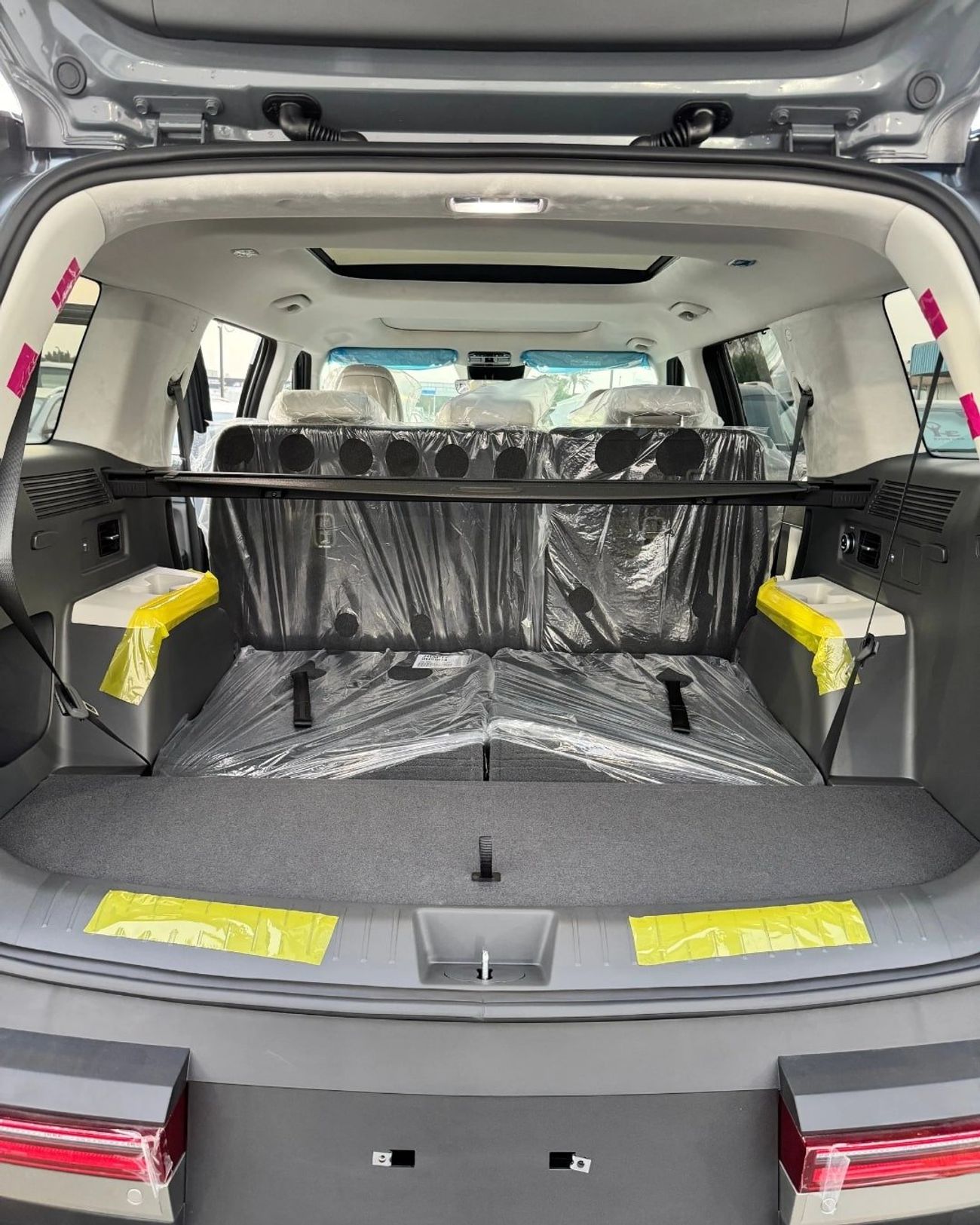 هيونداي سانتا في HYUNDAI SANTA FE 1.6T HEV Gold - 2026 MODEL - GRAY COLOR